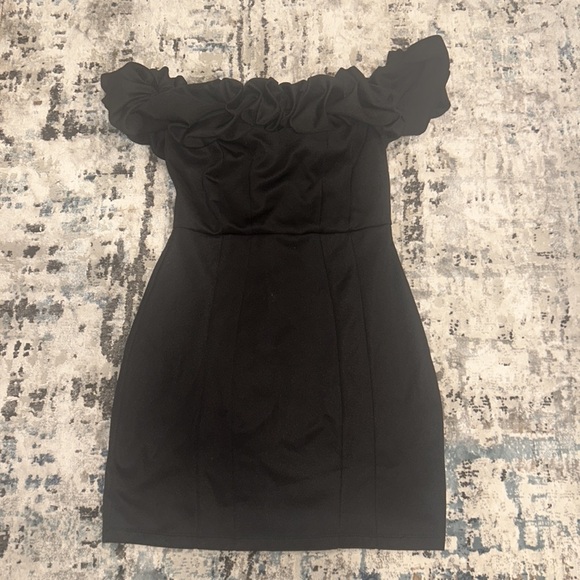 Black puff sleeve mini dress - Picture 3 of 8